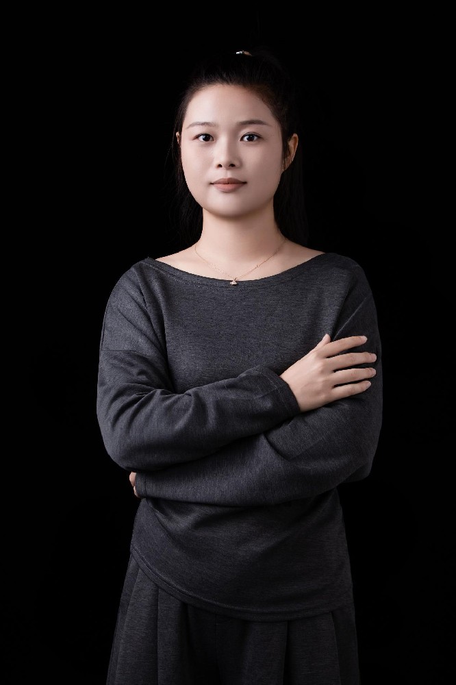 ���ľ������ɺ�Ҷ��Ժ�߼���ʦ��