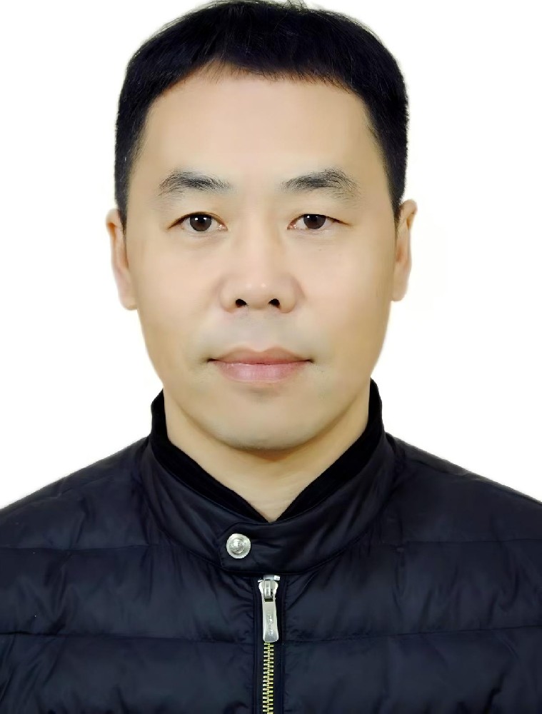 �½�ƽ�����ɺ�Ҷ��Ժ�߼���ʦ��