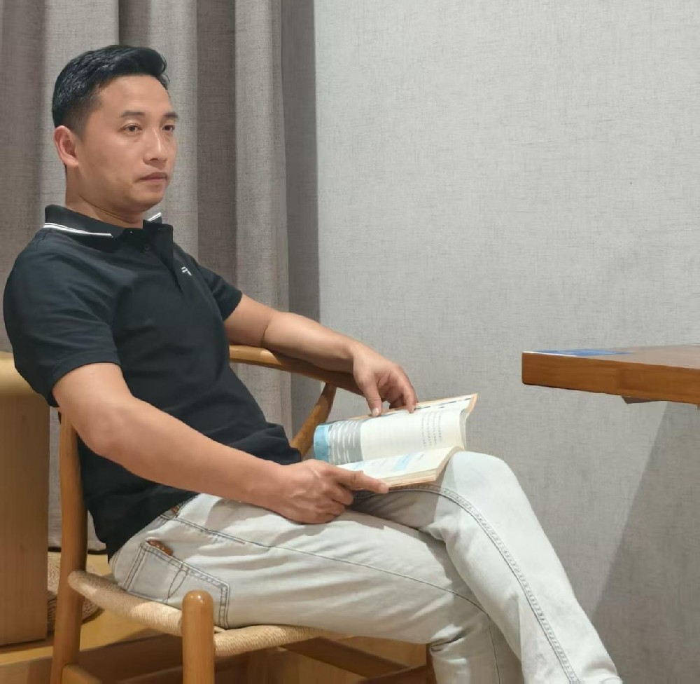 ���������ɺ�Ҷ��Ժ�߼���ʦ��